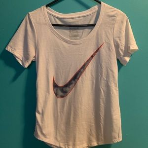 Nike tshirt